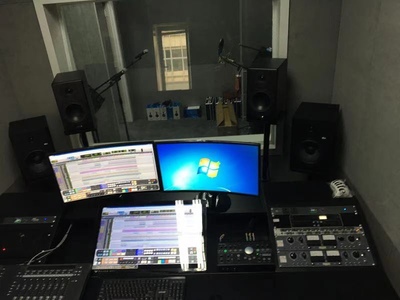 精準選型，優質錄音 小錄音棚、學校錄音棚與演播室設備配置全攻略